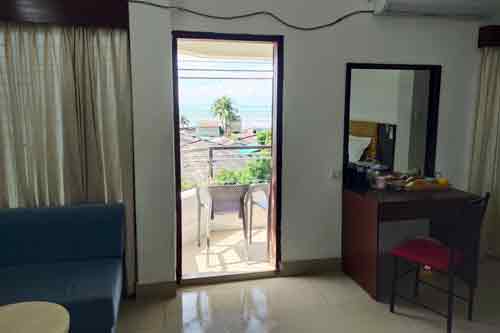 Sea View Deluxe Couple Room with Window & Balcony
