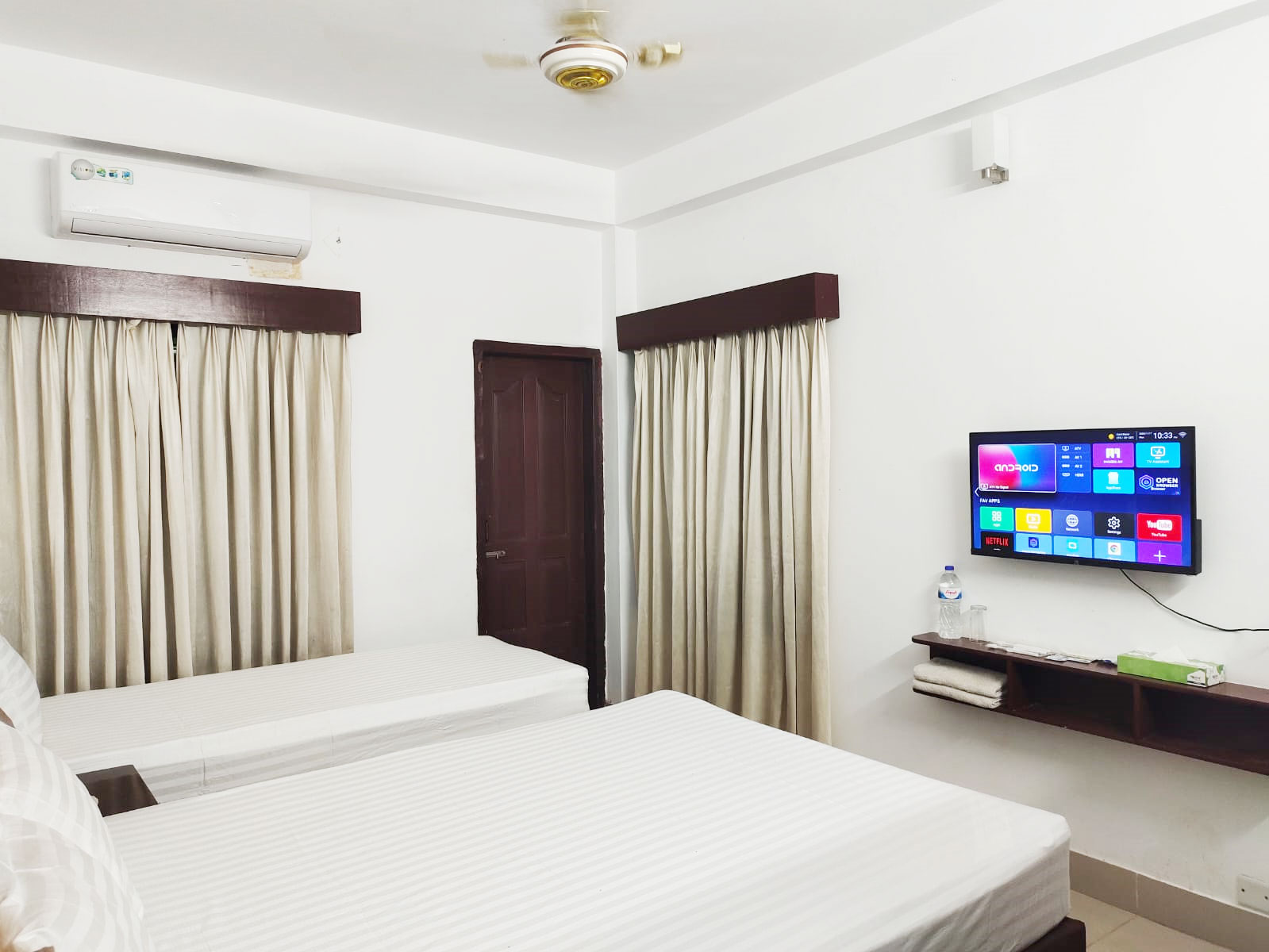 Triple Deluxe AC Room